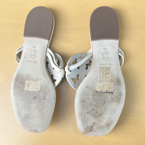 Cream Tory Burch Sandal - amber/gold beading. Leather sole. Small blue stain. - Picture 4 of 6